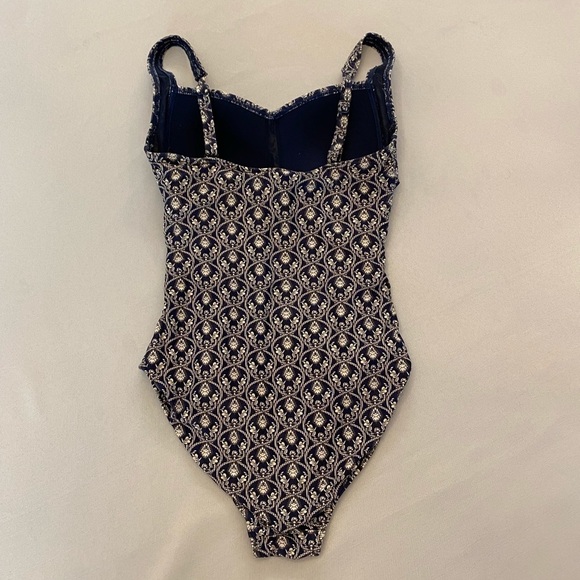 NIP TUCK One Piece Bathing Suit, Multi Fit Cup, 4 - Picture 3 of 5